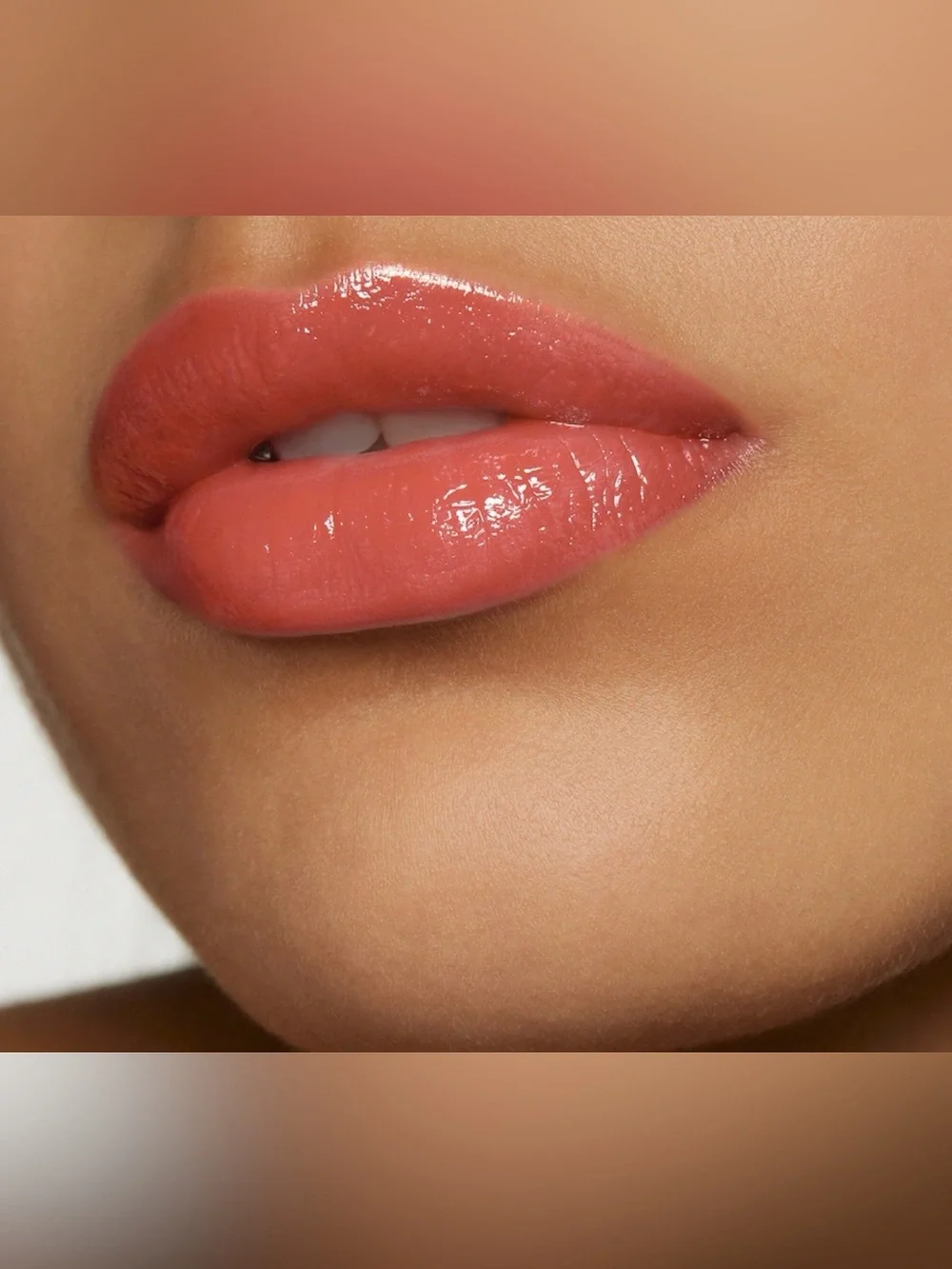 Gucci 411 Emmy Petal, Rouge De Beauté Brillant Lipstick NIB